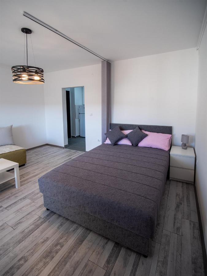 Apartman Sara Apartment Novi Sad Exterior photo